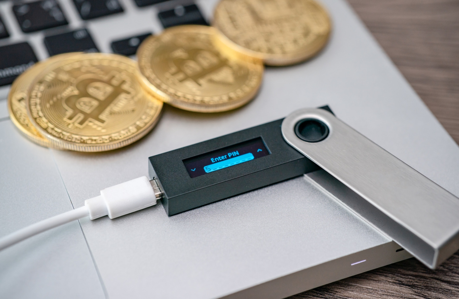 cryptocurrency cold storage usb windows