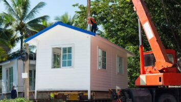Modular Homes or Traditional Houses